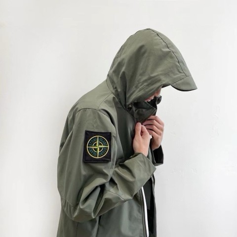 스*아일랜드 더블 와펜 패치 바람막이(카키)