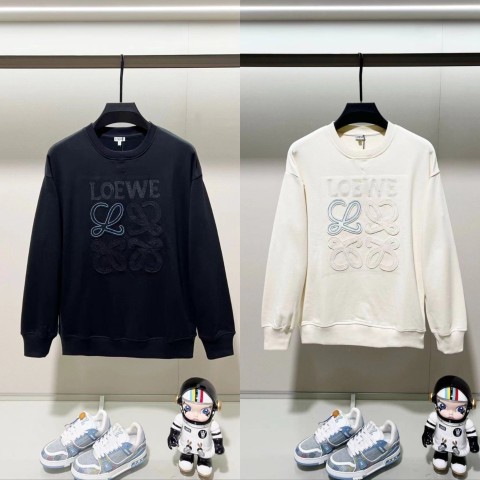 로*베 자수 로고 맨투맨.ㅂ