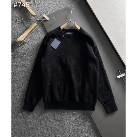 루*** 엠브로이더드 시그니처 크루넥 니트.유