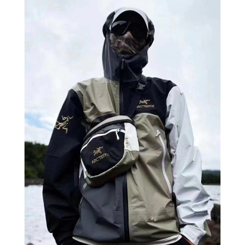 아*테릭* x 빔* 디멘션 베타 고어텍스 자켓.i