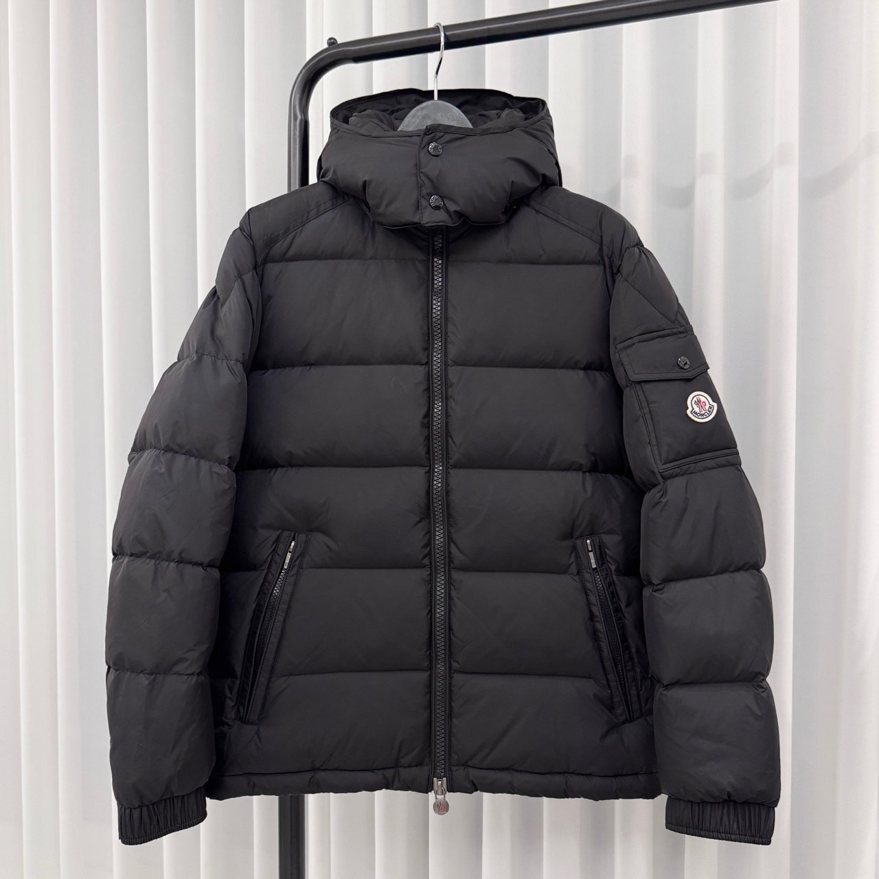 마야 쇼트 다운 패딩