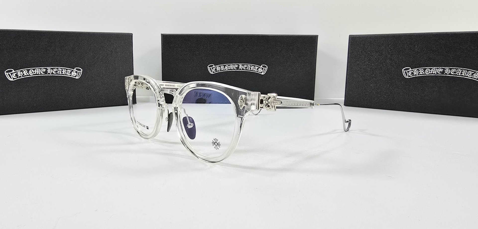 크*** 삭 화이트.ㅌ