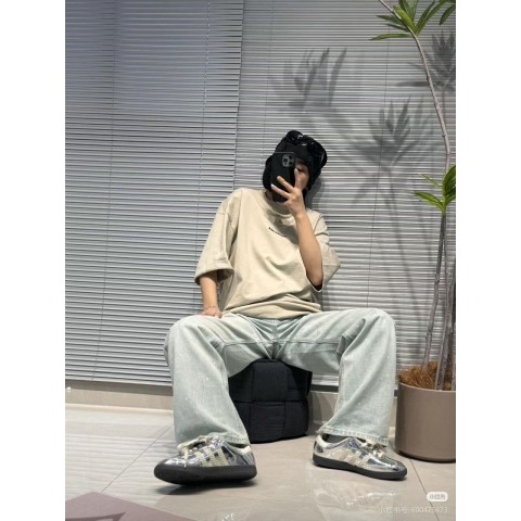 발* 26 자수 로고 티셔츠.n